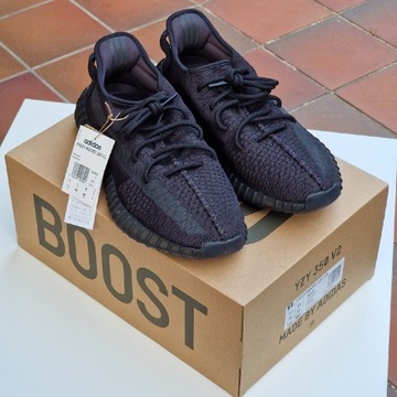 Yeezy 350 V2 Onyx