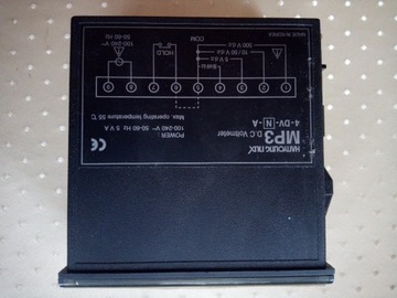 Woltomierz tablicowy 5V/50V/500V DC z funkcją HOLD