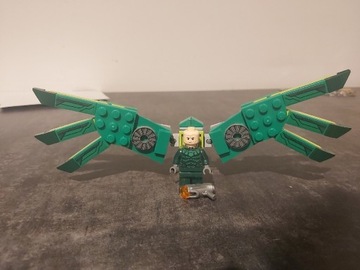 Figurka LEGO Vulture + skrzydła + broń