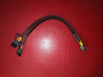 8-pin. kab zasilający na 2x 8-pin. męskie PCI-E