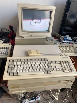 Amiga 2000 (rev.4), 6,5 mb ram,klawiatura,mysz,CF