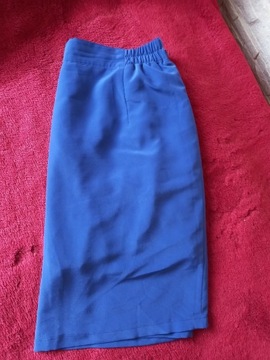 Niebieska spódnica 