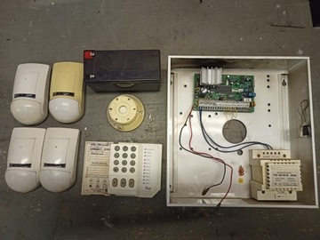 System alarmowy dsc-pc585 zestaw