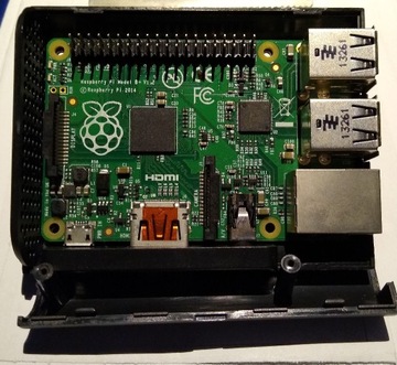 Raspberry Pi B+, obudowa, SD2GB