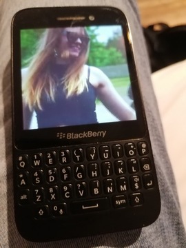 Blackberry q5 