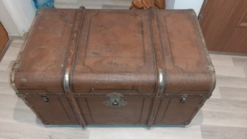 Przedwojenny kufer 