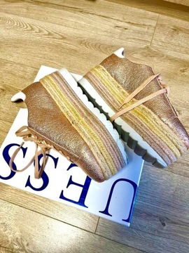 Espadryle guess 