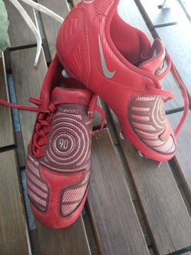 Buty piłkarskie Nike roz. 35.5