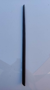Audi 8V3854328C listwa uszczelka szyba czołowa pr