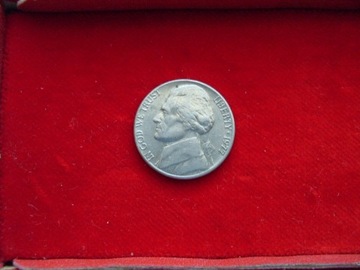 Moneta Five cents 1977r, USA odwrócony rewers