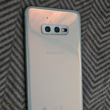 Biały samsung s10e używany w dobrym stanie