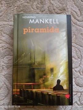 PIRAMIDA HENNING MANKELL