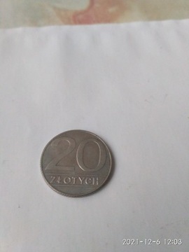 MONETA 20 złotych z PRL  z 1989 roku obiegowa