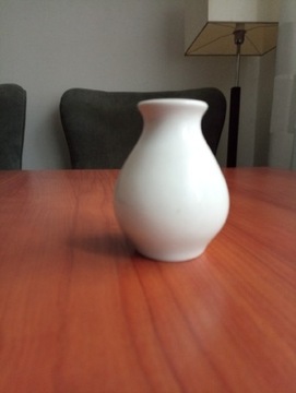 Mały wazon porcelana Ćmielów 