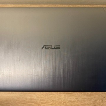 Laptop Asus F541S