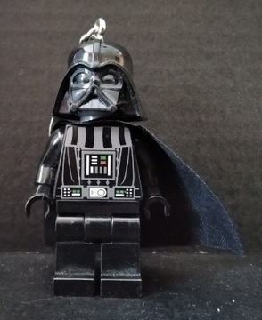 LEGO 2011 Star Wars Lord Vader Brelok Z Latarką