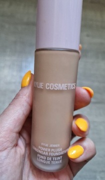 Podkład -- KYLIE COSMETICS -- 3C jak nowy