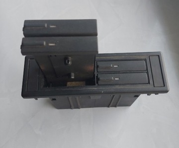Kaseciak pojemnik kieszeń kasety fischer cbox