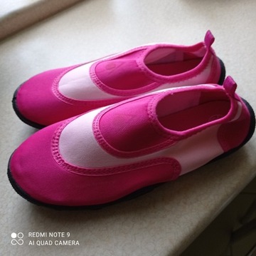 Buty do wody Aqua Sphere Beachwalker Kids Pink.