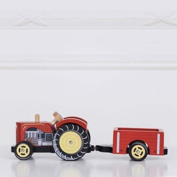 Drewniany traktor Czerwony Bertiego 