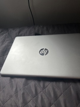 Laptop HP15s-fq2622nw 15,6 i3-1115G4 8GB RAM 256GB