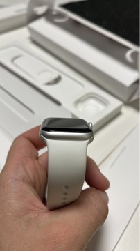 Apple Watch 6 40mm srebrny