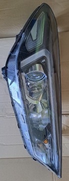 Hyundai Tucson III Lampa prawa przednia 