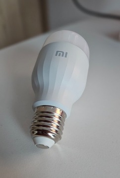 Xiaomi Smart LED Bulb Essential (White & Color) 950lm