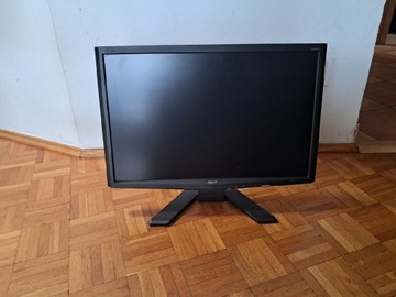 Monitor acer LCD x223w