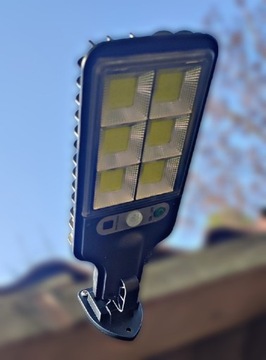 Lampa solarna , uliczna, czujnik ruchu i zmierzchu