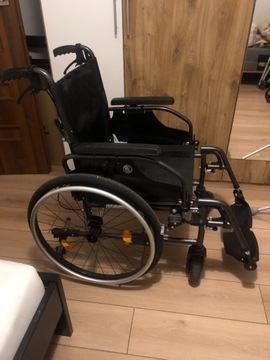 Wózek inwalidzki Vermeiren roczny dobry stan