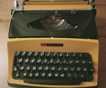 Maszyna do pisania walizkowa "BIANCA"