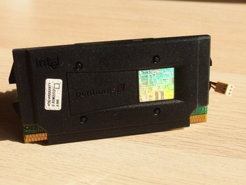 Intel Pentium III SL35D Slot1 450MHz slot1