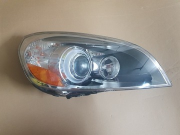 Lampa xenon prawy USA Volvo S60 V60 10-13