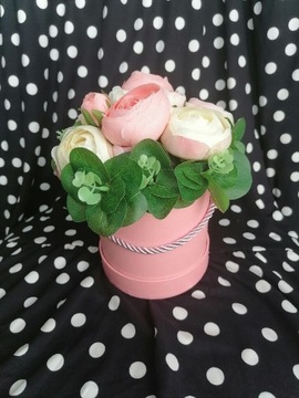 Flower box dzień babci upominek kwiaty sztuczne