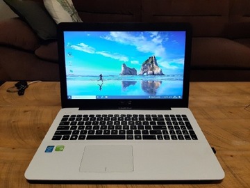 ASUS K555L i3-4030U RAM 8GB SSD 512 GB WIN 10