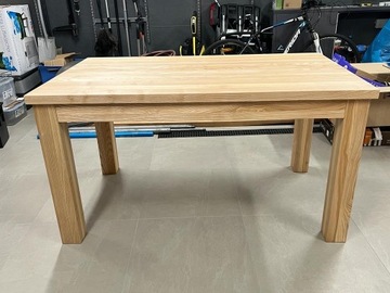 Stół drewniany z litego jesionu 
