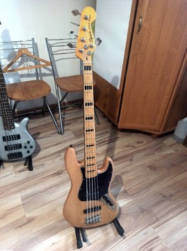 Gitara basowa bas squirer by fender cv70's V NAT 