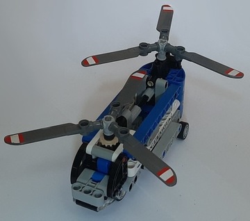 LEGO Technic Twin-rotor Helicopter 42020