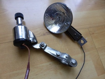 Lampa halogenowa AXA wraz z dynamem Soubitez