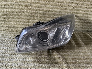 Opel insignia A lampa bi xenon prawy lewy przód