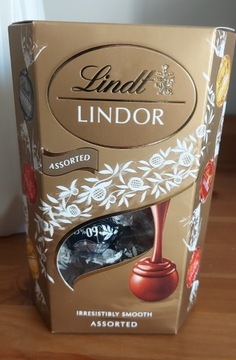 Lindt LINDOR Assorted czekoladki 200g