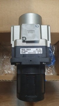 SMC ARG40-F04G1H regulator z manometrem