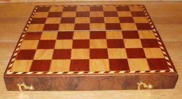 Szachy drewniane, szachownica, fornir, intarsja