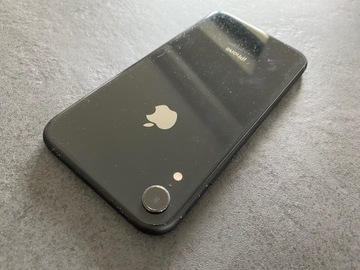 iPhone XR 64GB BLACK - GWARANCJA 12 MCY AKCESORIA