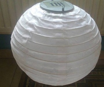 lampa solarna kula z materiału Wisząca