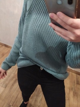 Sweter turkusowy