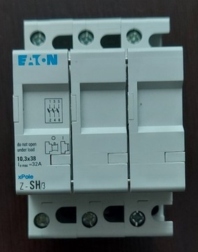 Rozłącznik bezpiecznikowy Eaton 10x38mm ZSH/3
