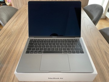 Apple MacBook Air - Space Gray - A1932