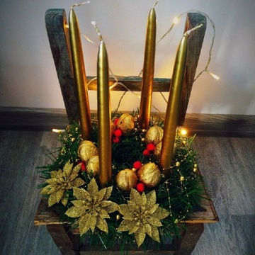 Stroik świąteczny na stół ręcznie wykonany